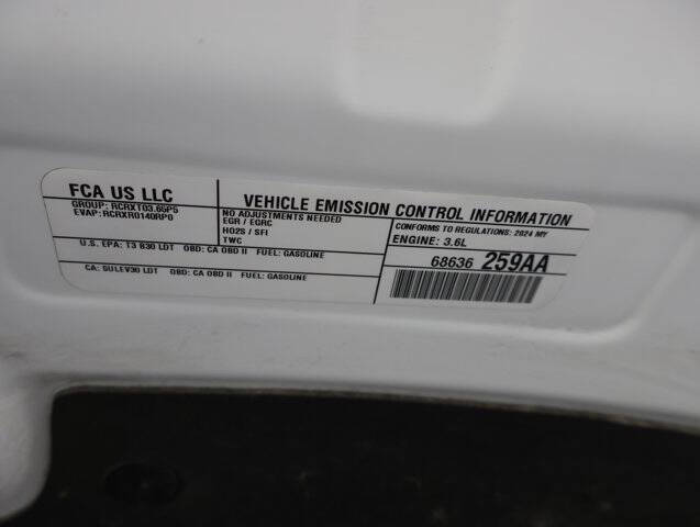 2024 Chrysler Pacifica Touring L