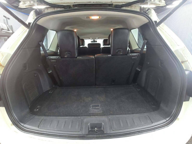 2018 Nissan Pathfinder SL