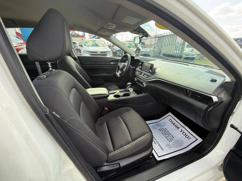 2022 Nissan Altima 2.5 S