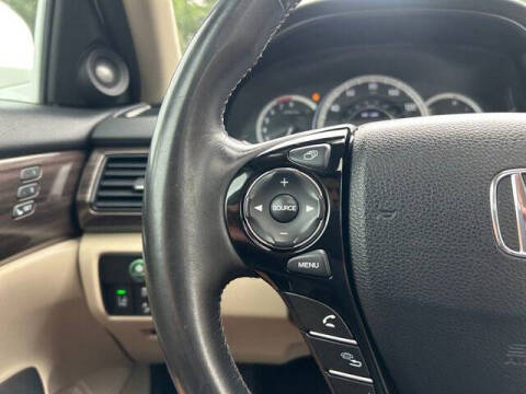 2017 Honda Accord EX-L V6 w/Navi w/Honda Sensing