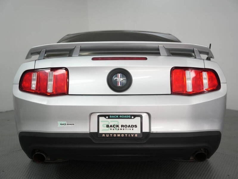 2012 Ford Mustang V6