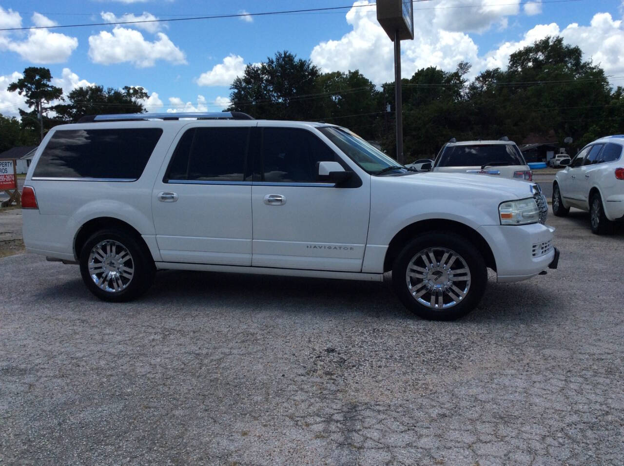 2010 Lincoln Navigator L for sale at SPRINGTIME MOTORS in Huntsville, TX