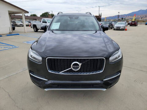 2017 Volvo XC90 T6 Momentum