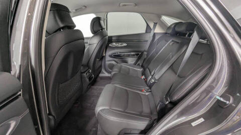 2025 Genesis GV70 2.5T Standard