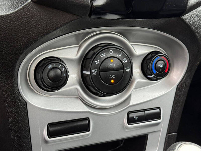 2018 Ford Fiesta SE