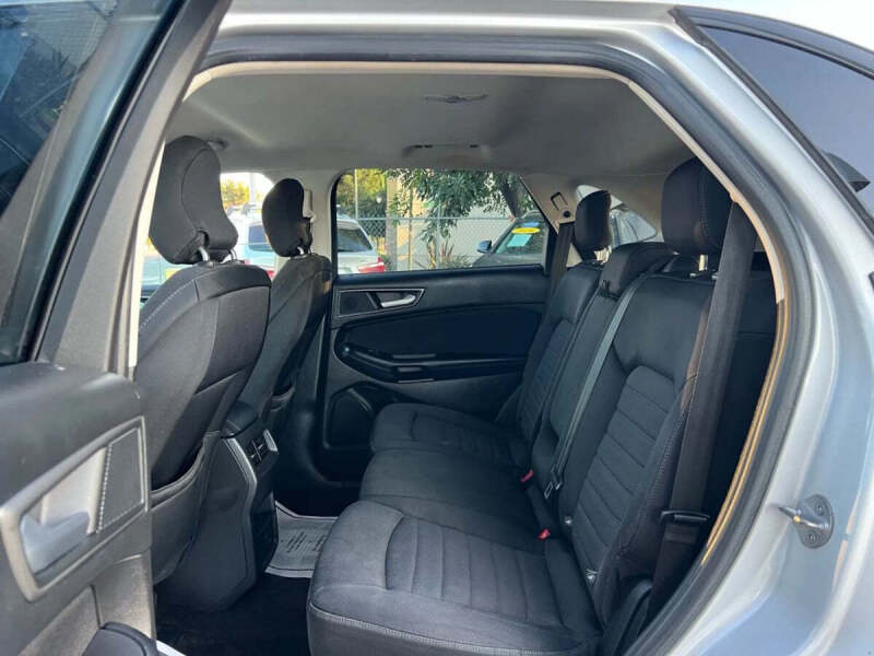 2017 Ford Edge SE
