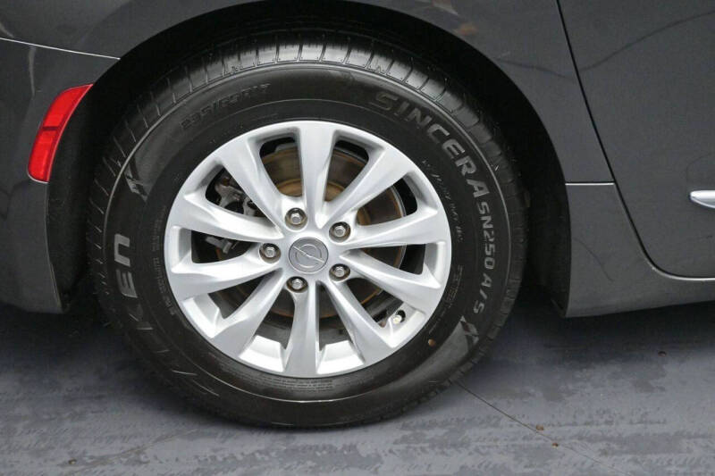 2018 Chrysler Pacifica Touring L