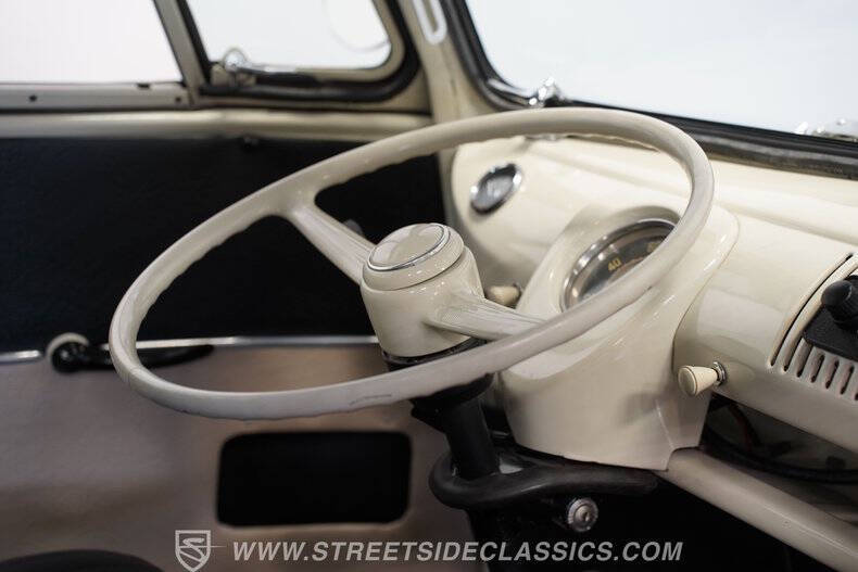 1975 Volkswagen Type 2