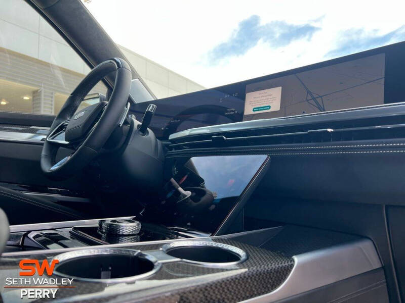 2025 Cadillac Escalade-V