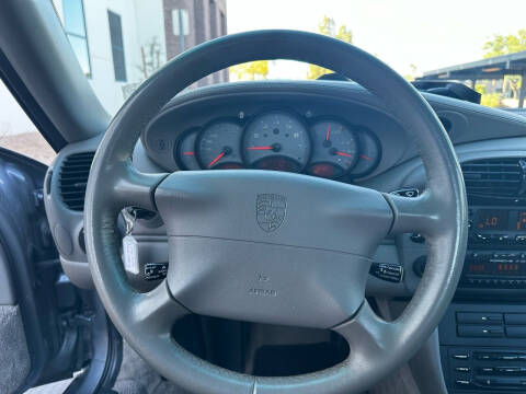 2001 Porsche 911 Carrera