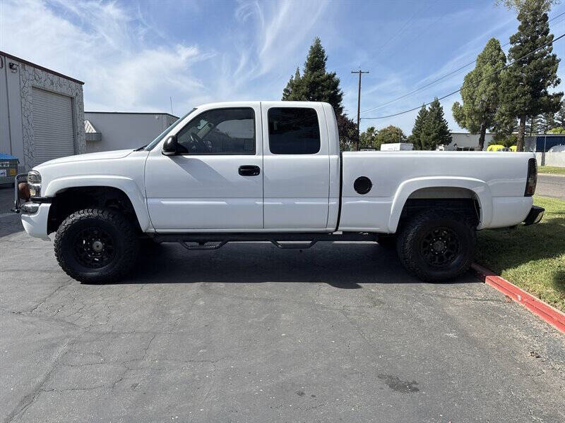 2005 GMC Sierra 2500HD