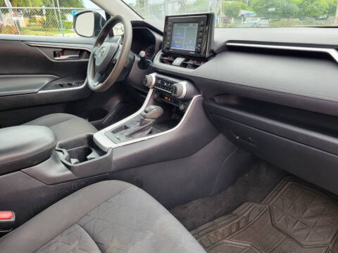 2021 Toyota RAV4 XLE