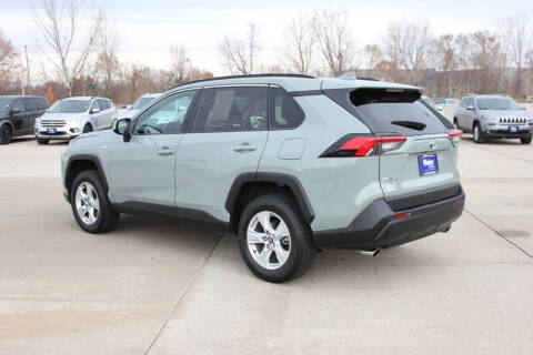 2020 Toyota RAV4 Hybrid XLE