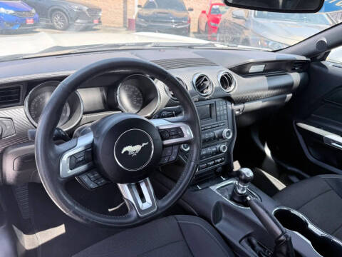 2016 Ford Mustang V6