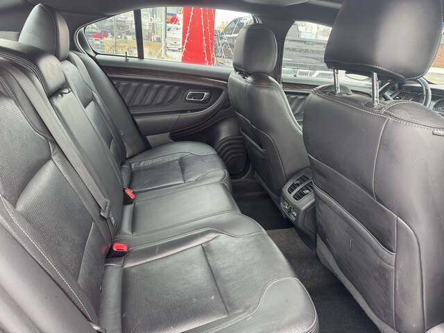 2017 Ford Taurus Limited