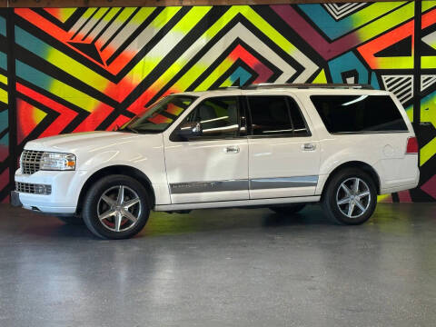 2014 Lincoln Navigator L for sale at Continental Car Sales in San Mateo CA