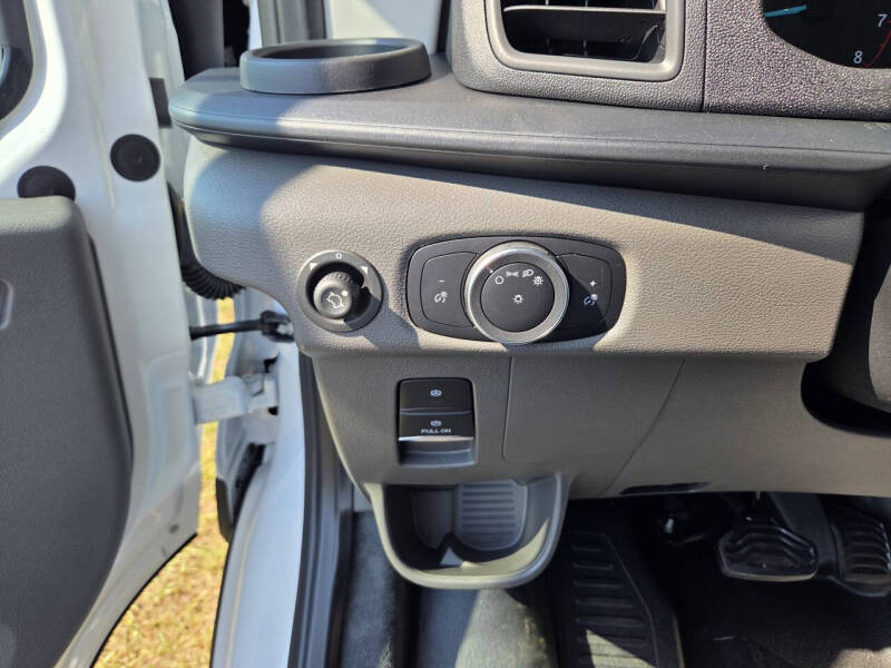 2025 Ford Transit 250