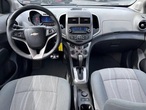 2013 Chevrolet Sonic LT Auto