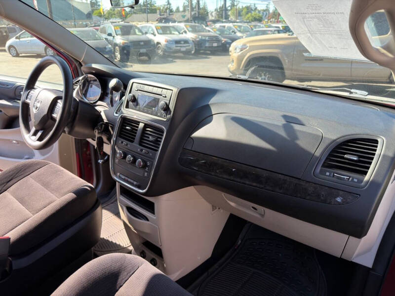 2015 Dodge Grand Caravan American Value Package
