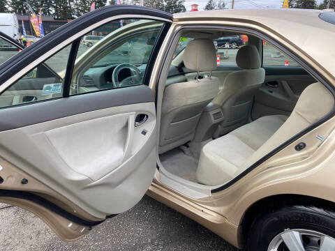 2010 Toyota Camry LE