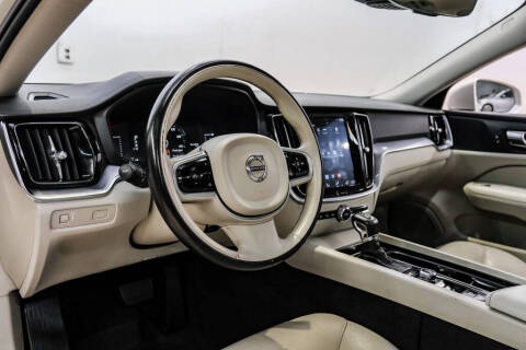 2019 Volvo S60 T5 Momentum