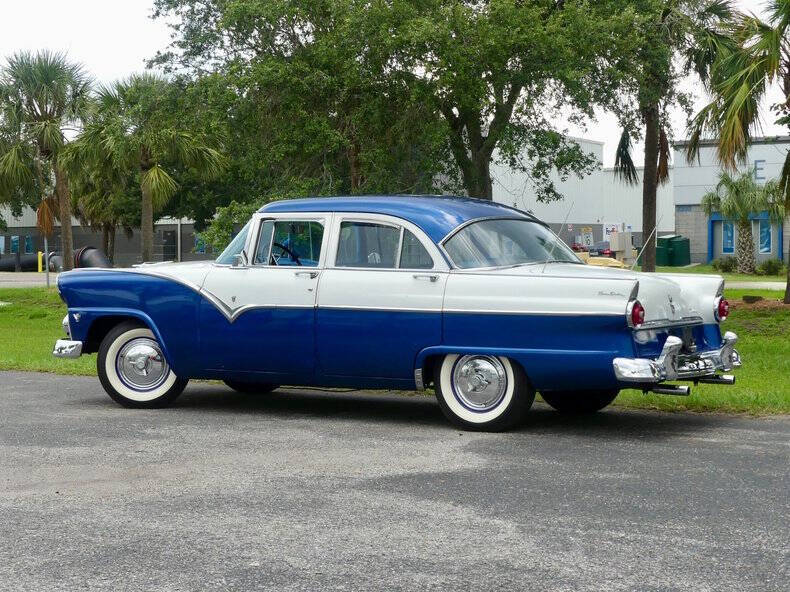 1955 Ford Fairlane
