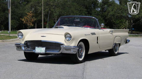 1957 Ford Thunderbird