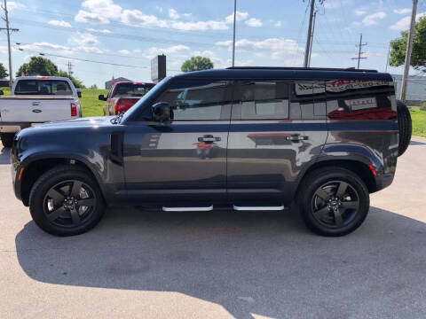 2023 Land Rover Defender 110 SE