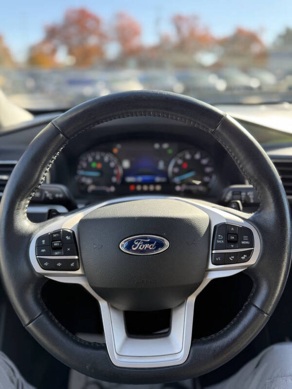 2021 Ford Explorer XLT