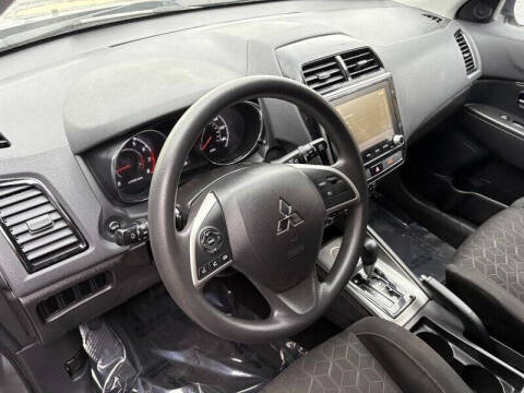 2020 Mitsubishi Outlander Sport ES