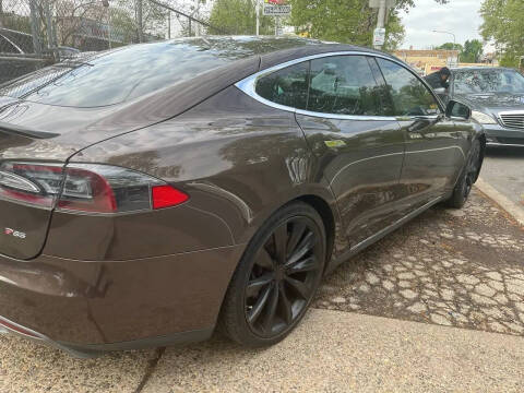 2014 Tesla Model S 85