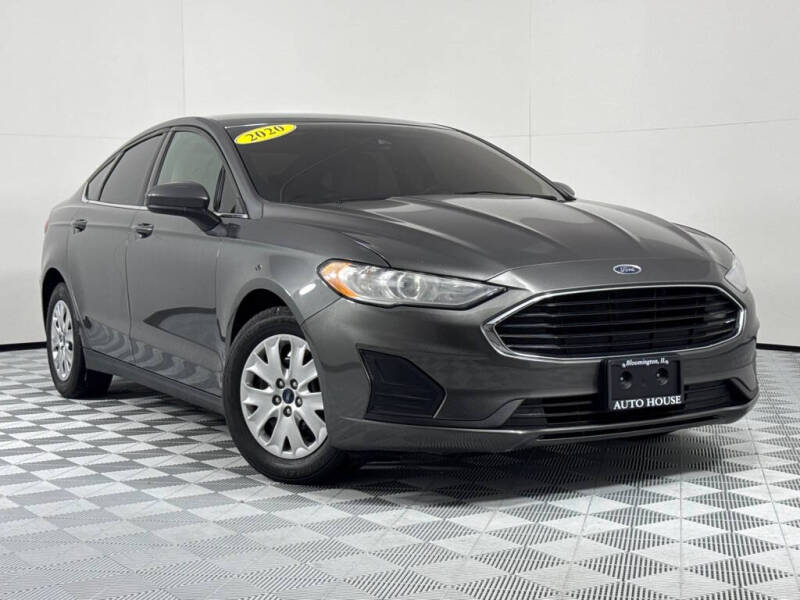 2020 Ford Fusion S photo 2