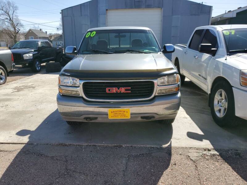 2000 GMC Sierra 1500 for sale at Brothers Used Cars Inc in Sioux City IA