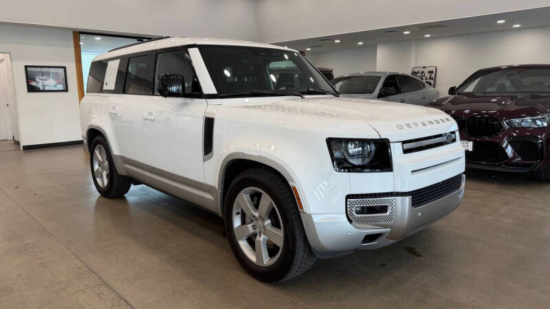 2023 Land Rover Defender 130 SE