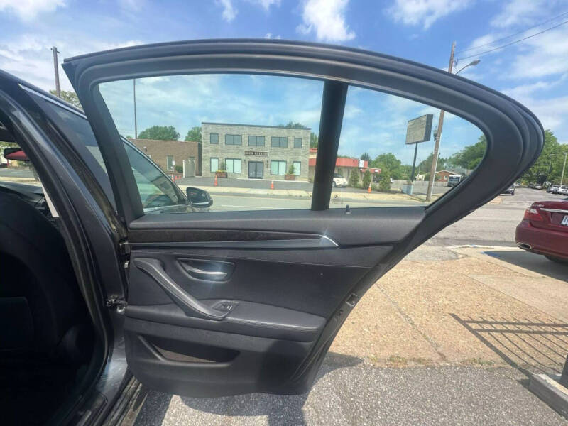 2015 BMW 5 Series 528i