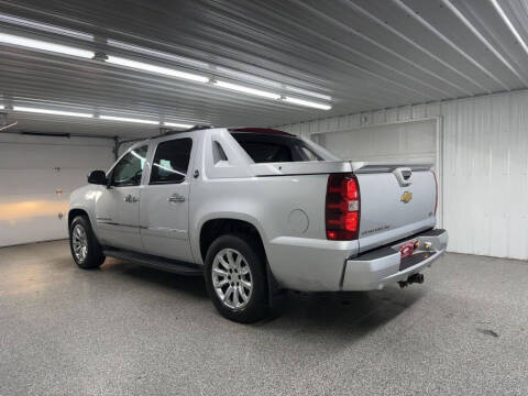 2013 Chevrolet Avalanche LTZ Black Diamond