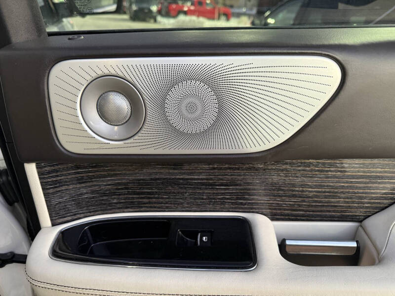 2019 Lincoln Navigator L Black Label