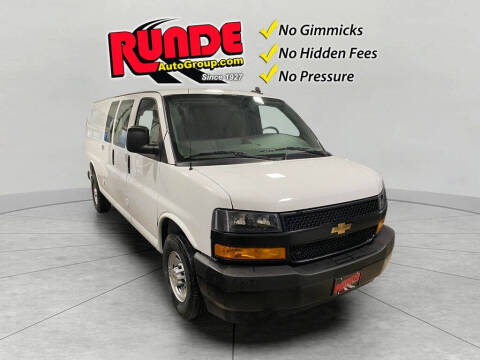 2025 Chevrolet Express 3500