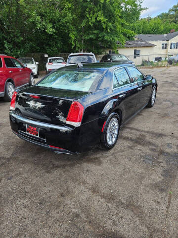2016 Chrysler 300 C