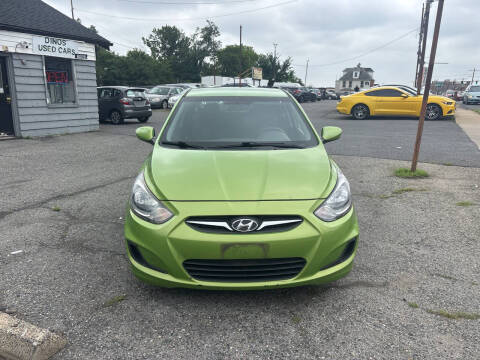 2013 Hyundai Accent GS