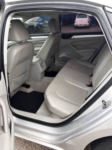 2012 Volkswagen Passat SE
