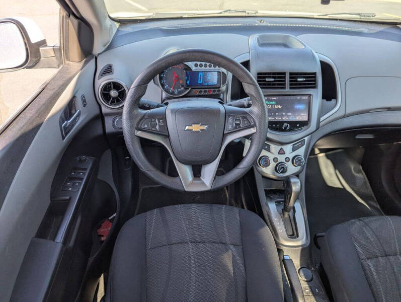 2015 Chevrolet Sonic LT Auto