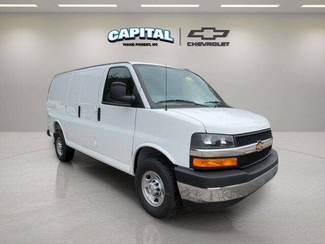 2025 Chevrolet Express 2500