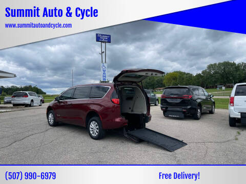 2017 Chrysler Pacifica for sale at Summit Auto & Cycle in Zumbrota MN