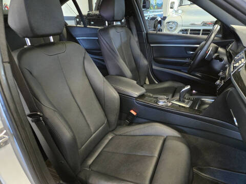 2017 BMW 3 Series 330i xDrive