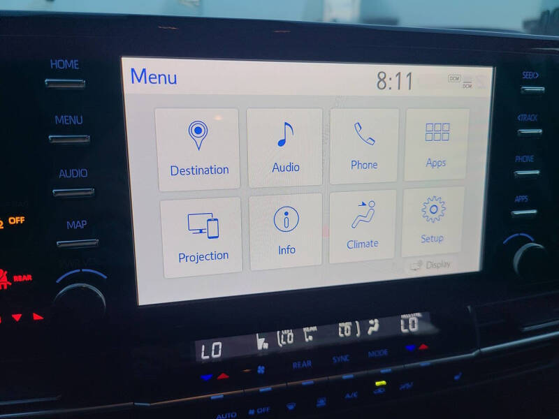 2022 Toyota Sienna XLE 8-Passenger