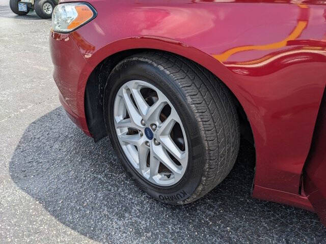 2015 Ford Fusion 28