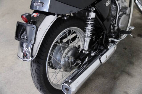 2015 Yamaha SR400