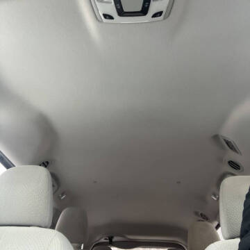 2013 Toyota Sienna LE 8-Passenger