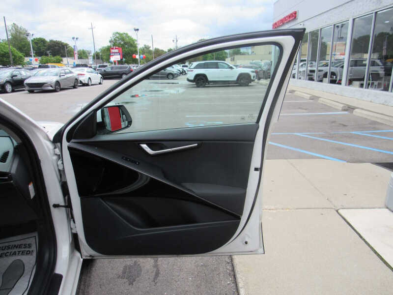 2024 Kia Niro EV Wind